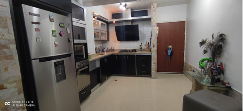 Apartamento En Venta - Terrazas El Limon, El Limon - Maracay 