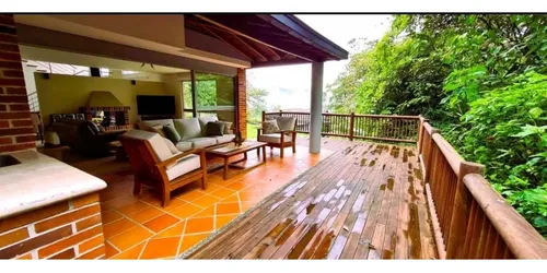 Casa Campestre En Venta Envigado Loma Del Escobero (t)