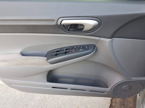 Imagem 9 de 15 de Honda Civic 1.8 Lxl 16v Flex 4p Automático