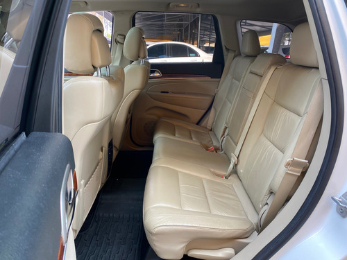 Jeep Grand Cherokee 3.6 Limited Navegación V6 4x2 Mt