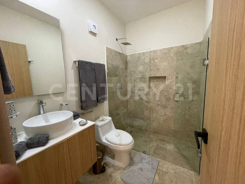 Departamento En Venta, Aldea Zamá, Tulum, Quintana Roo.
