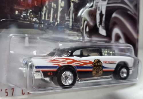 Mattel Hot Wheels 1:64 Cop Rods 57 Chevy 1999 Blanco (Usado)