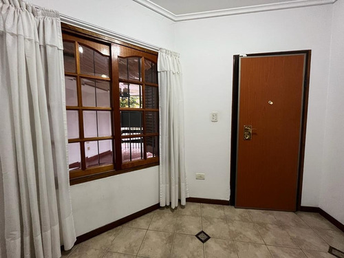 Imagen 7 de 26 de Casa En Venta En Excelente Estado En Burzaco