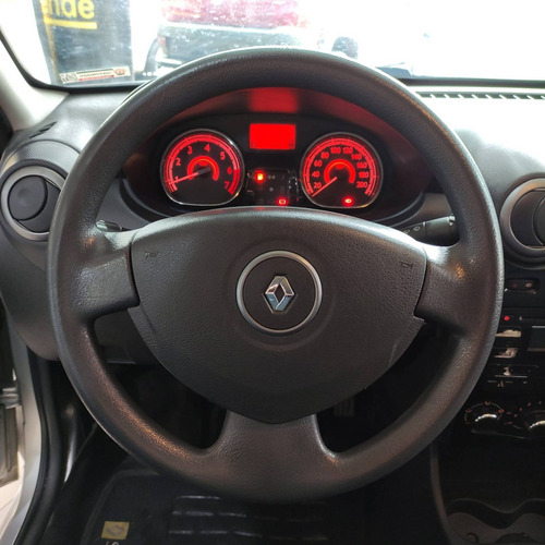 Imagem 8 de 10 de Renault Sandero 1.6 Expression 16v Flex 4p Manual