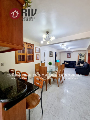 Venta - Quinta En Los Corales, Caraballeda. Edo. La Guaira.