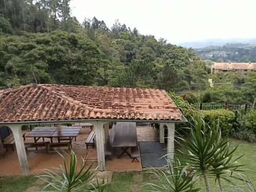 Casa En La Lagunita (fm)