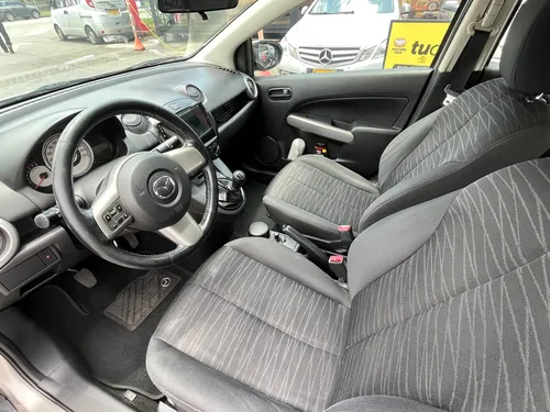 Mazda 2 1.5cc Mt Aa 4x2