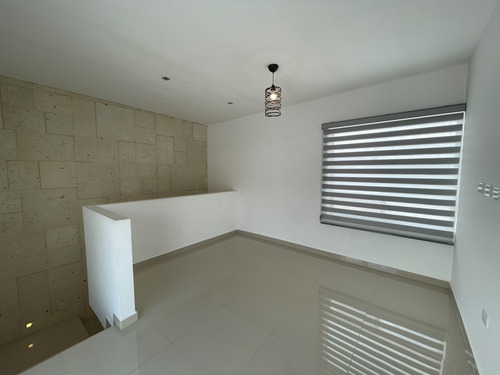 Imagen 18 de 18 de Casa En Venta Con Roof Garden En La Zona De Paseo San Junipero, Queretaro