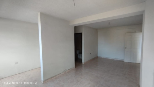 En Venta Apartamento Obra Limpia Urb. La Pradera, Turmero.