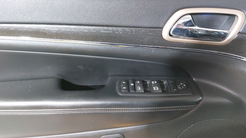 Jeep Grand Cherokee 3.6 LIMITED LUJO V6 4X2