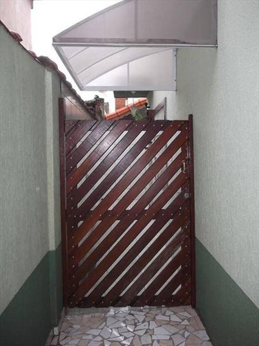 Imagem 18 de 24 de Casa, 2 Dorms Com 68 M² - Vila Voturua - São Vicente - Ref.: Hm1367 - Hm1367