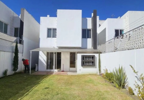 Casa En Venta En Col , San Miguel Totocuitlapilco , Metepec ,toluca ,ds19