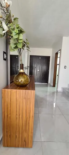 Espectacular Residencia $3,3,00,000 Ubicado En Pachuca