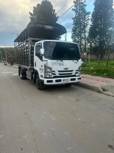 Vendo Hermosa Turbo Nqr 2024