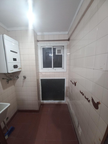 Departamento En Alquiler En San Pedrito Y Avda Rivadavia