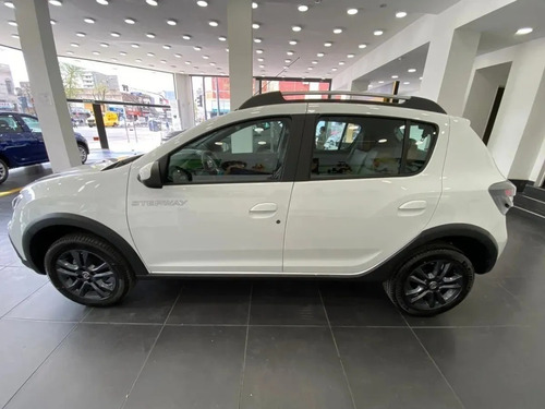 Imagen 2 de 15 de Renault Sandero Stepway Zen En Stock Fisico Retiro Inmed Nc