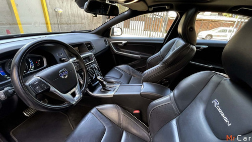 Imagen 6 de 14 de Volvo S60 T5 R Design 2015