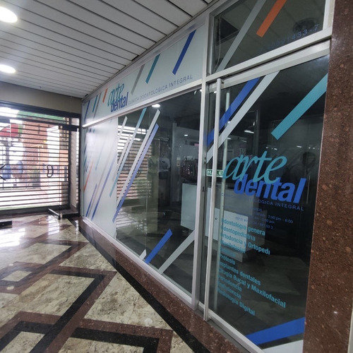 Clinica Local Comercial En Alquiler  73,36 M2 - Urb. Manzanares.