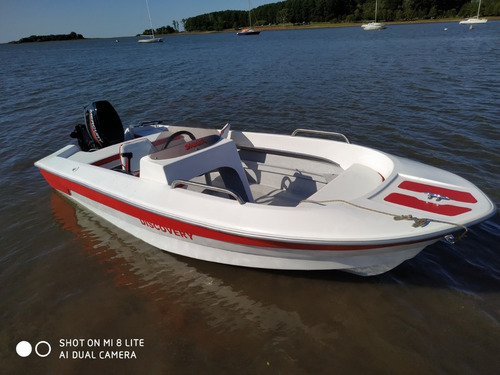 Lancha Modelo Furtiva 390