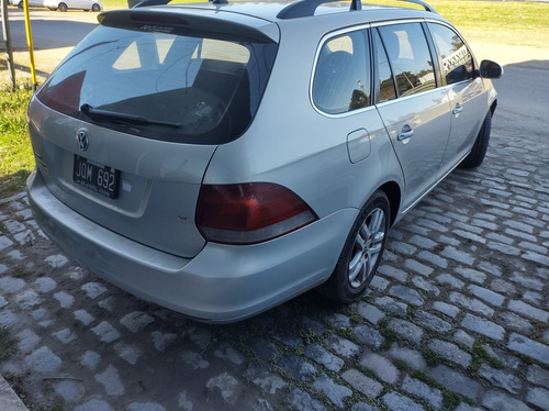 Imagen 4 de 11 de Volkswagen Vento Variant 2011 2.5 Advance 170cv