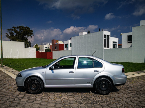 Imagen 2 de 15 de Volkswagen Jetta Clasico 2015