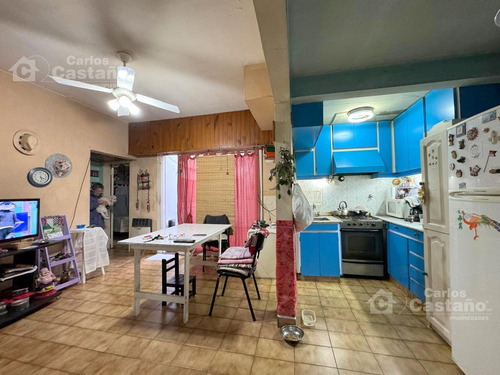 3 Amb. Ph, Tipo Casa En Planta Baja, Fondo