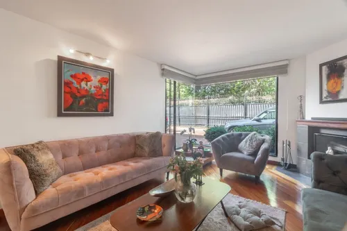 Casa En Venta En Gratamira. Cod V14097