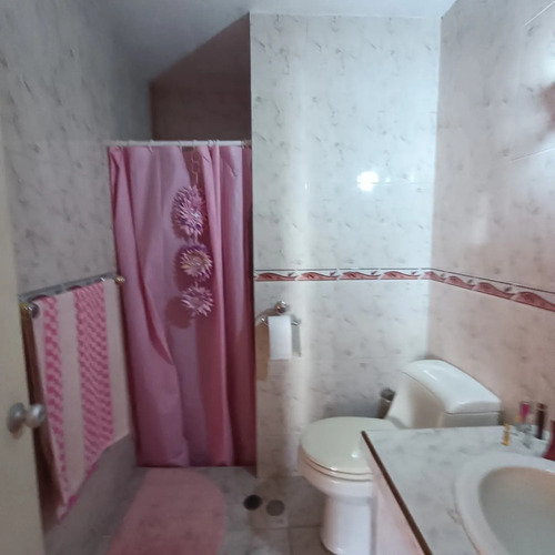 Imagen 10 de 12 de Bello Apartamento En La Rosaleda , San Antonio De Los Altos