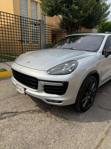 Porsche Cayenne 4.8 Turbo Tiptronic At