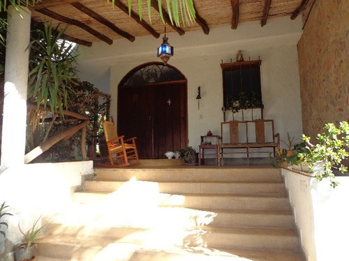 Imagen 3 de 12 de Cumbres De Curumo, Casa Con Anexos