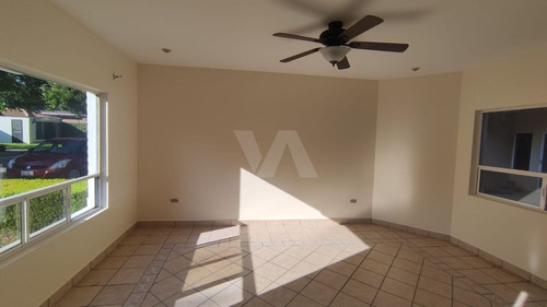 Imagen 5 de 30 de Casa Con 3 Habitaciones Con Baño Y Cuarto De Serv. En San Al