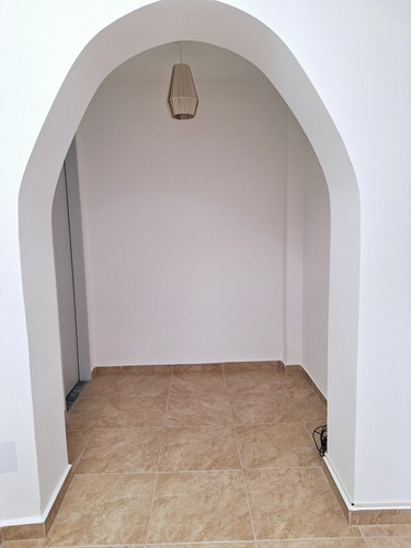 Se Alquila Espacio Para Consultorios/oficinas/estética