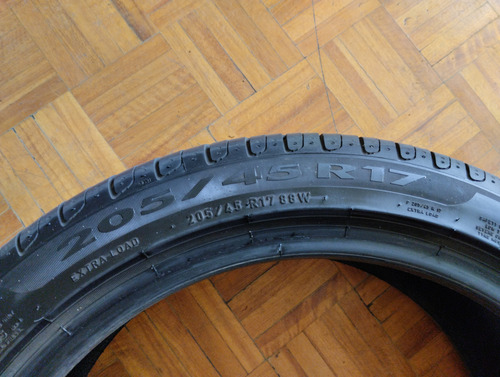 Llanta Pirelli 205 45 R17 Para Gallito Con Chipote Cinturato W (Usado)