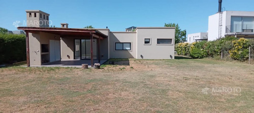 Imagen 19 de 20 de Casa En Venta Y Alquiler En El Canton - Maroto Propiedades