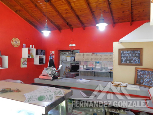 Fondo De Comercio De Rotisería Frente Al Estadio De Banfield