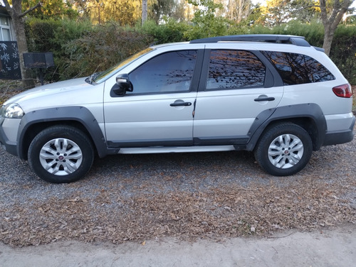 Fiat Palio Weekend Aventure Looker 1.6 115cv 16 Nafta// Gnc