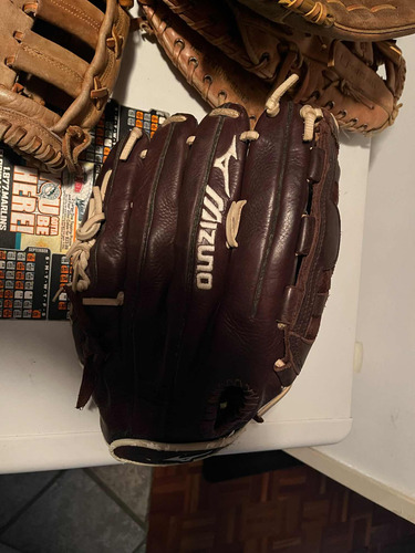 Guante De Béisbol / Softball Marca Mizuno  Modelo Gfn130f1rg