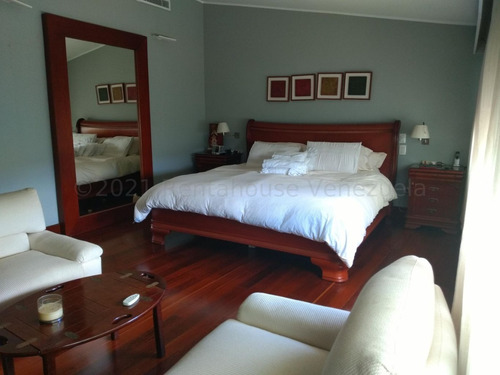 Imagen 2 de 13 de Casa En Venta En Colinas Del Tamanaco. Mls 22-19493. Maria Jose Diaz 04241747490