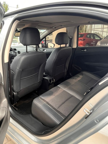 Imagen 13 de 14 de Peugeot 408 1.6 Allure Plus Thp 163c Pl