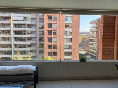 Imagen 22 de 27 de Precioso Departamento En Un Quinto Piso En Venta En Vitacura