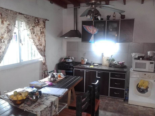 Imagen 2 de 4 de Duplex En Venta En Ituzaingo Norte
