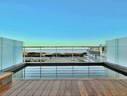 Venta De Penthouse En Silente, Punta Del Este