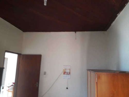 Casa Em Baependi Sul De Minas , Terra De Nhá Chica , Casa Com 03 Quartos , Porão , Galinheiro , Lavanderia. - 285