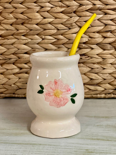 Mate De Cerámica Artesanal Criollo Con Frases Y Bombilla Beige Flor