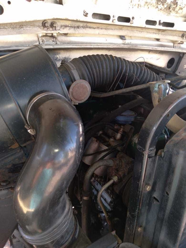 Imagen 11 de 13 de Mercedes Benz 1518