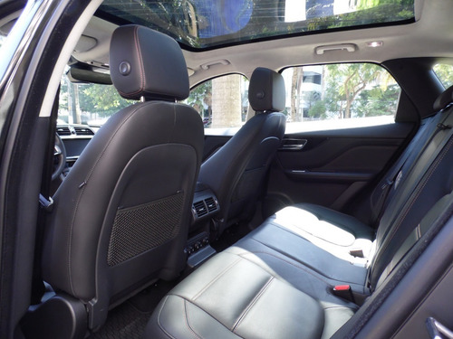 Jaguar F-pace 2.0 16v Ingenium Prestige Awd 4p Automático