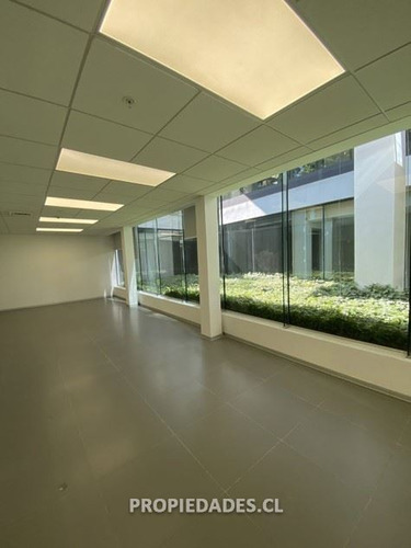 Imagen 3 de 12 de Local Comercial En Arriendo En Vitacura