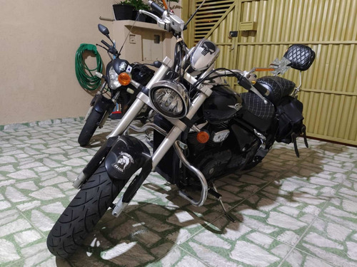Suzuki Boulevard M800