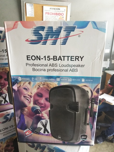 Bocina Amplificada Recargable De 15 Smt