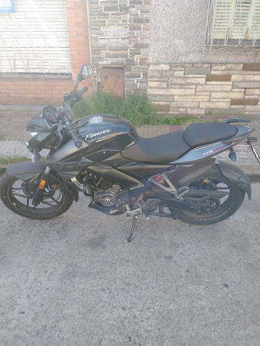 Bajaj Rouser 200